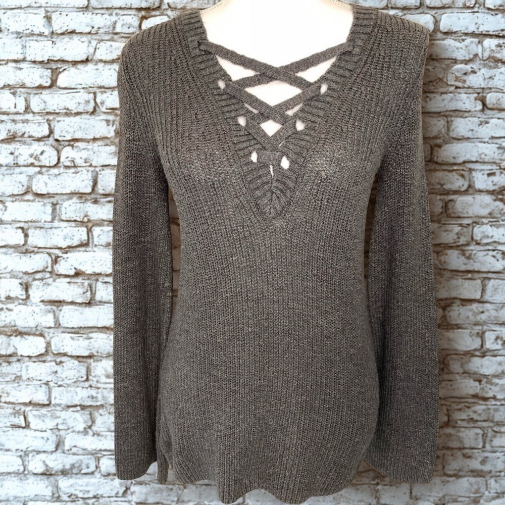 American‎ Eagle Outfitters Women Long Sleeve V Neck Sweater Gray Small.